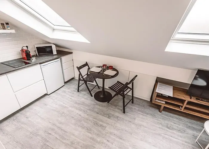 Le Coquet Climatise Face A La Cathedrale - 3g Apartment Reims